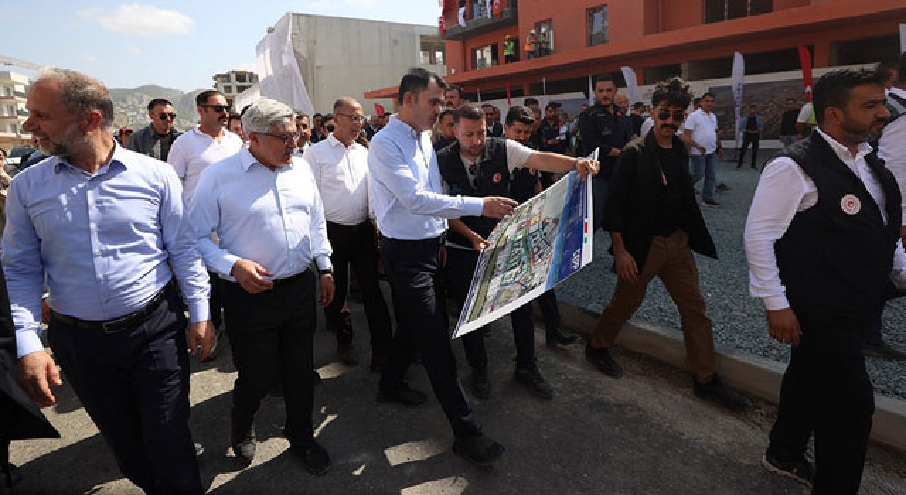Bakan Kurum Hatay’da: "Yıl Sonuna Kadar Tüm Yuvalar Teslim Edilecek"