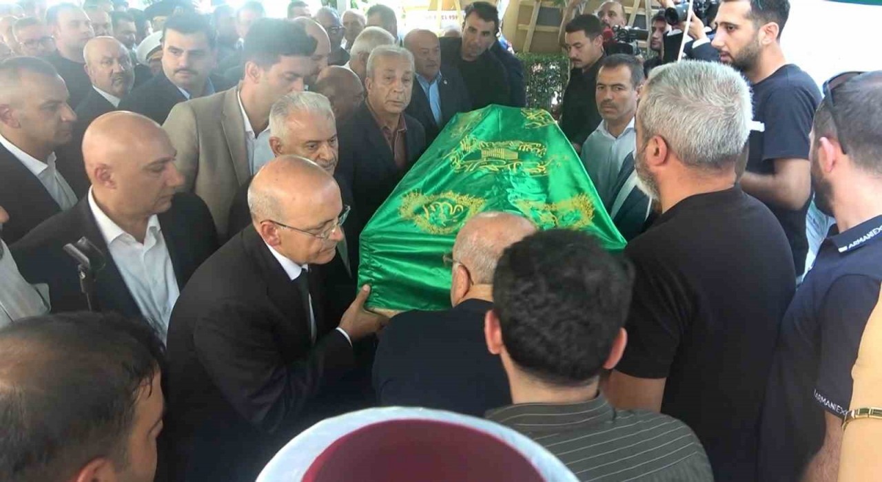 Bakan Şimşekin ağabeyi Nazmi Şimşek Yalovada toprağa verildi