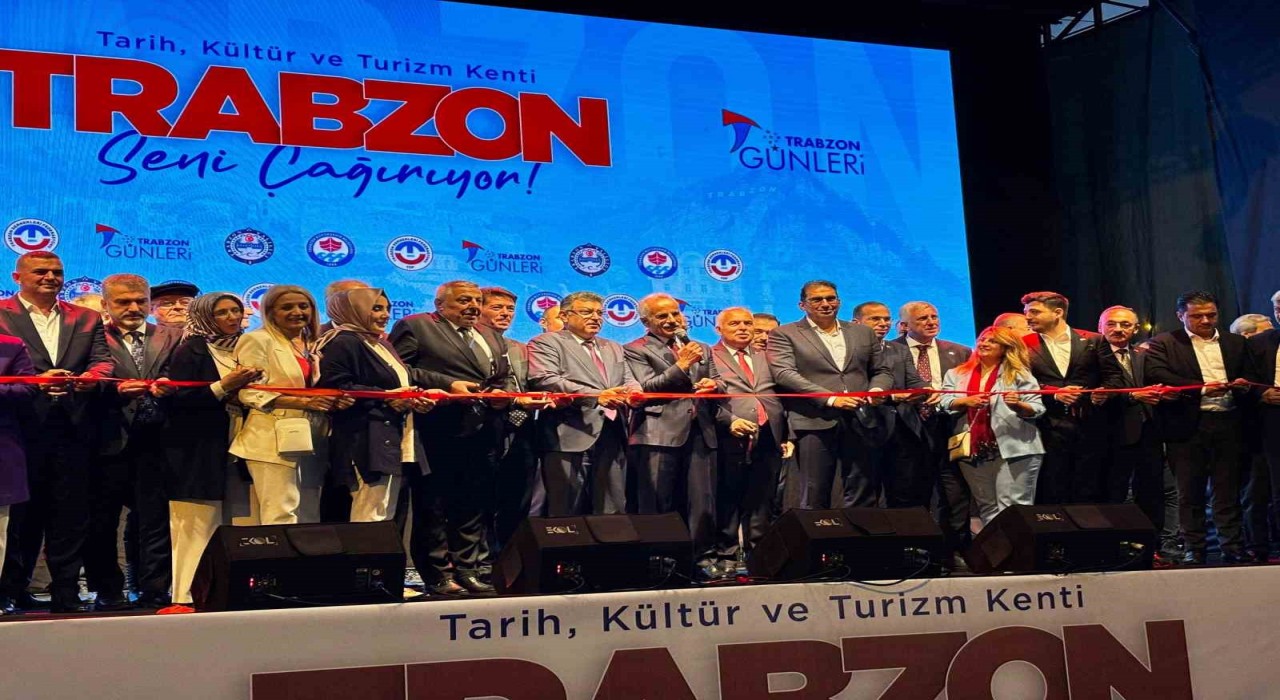Bakan Uraloğlu: Trabzonda yıllık 10 milyon yolcu kapasiteli yeni bir havalimanı inşa edeceğiz