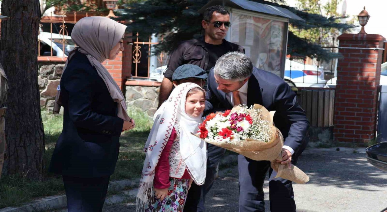 Bakan Yardımcısı Tarıkdaroğlu, Aileyi güçlendirecek çalışmaları yakından izliyoruz