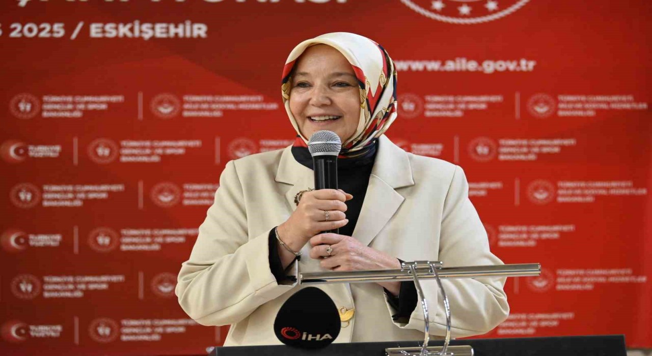 Bakan Yardımcısı Yenigün, Eskişehirde voleybol şampiyonası açılışına katıldı