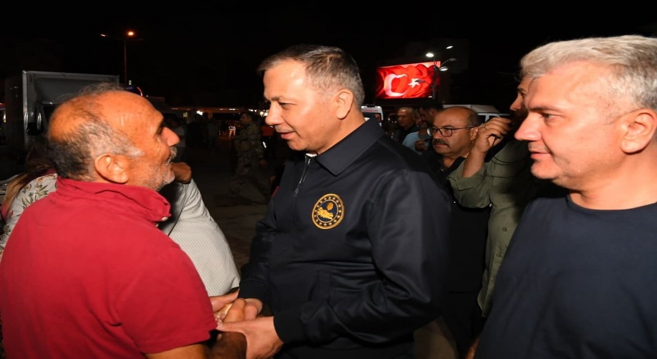 Bakan Yerlikaya: Devletimiz tüm imkanlarıyla vatandaşlarımızın yanında