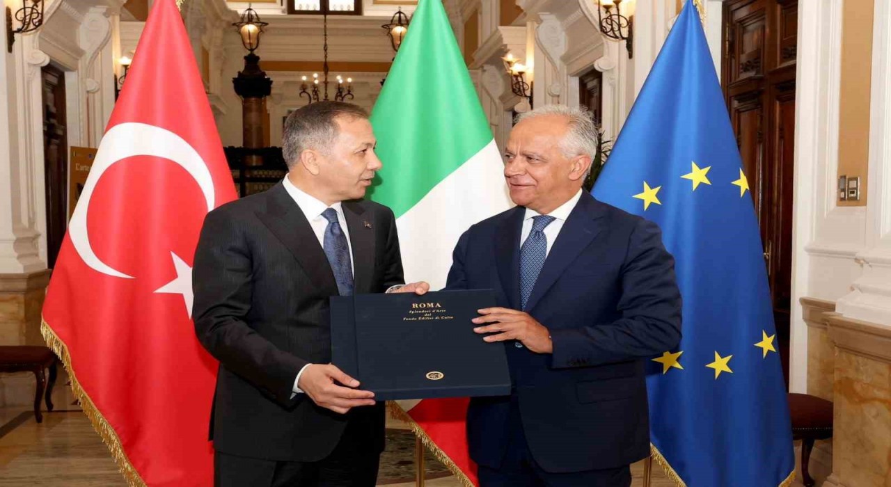 Bakan Yerlikaya, İtalyan mevkidaşı Piantedosi ile görüştü