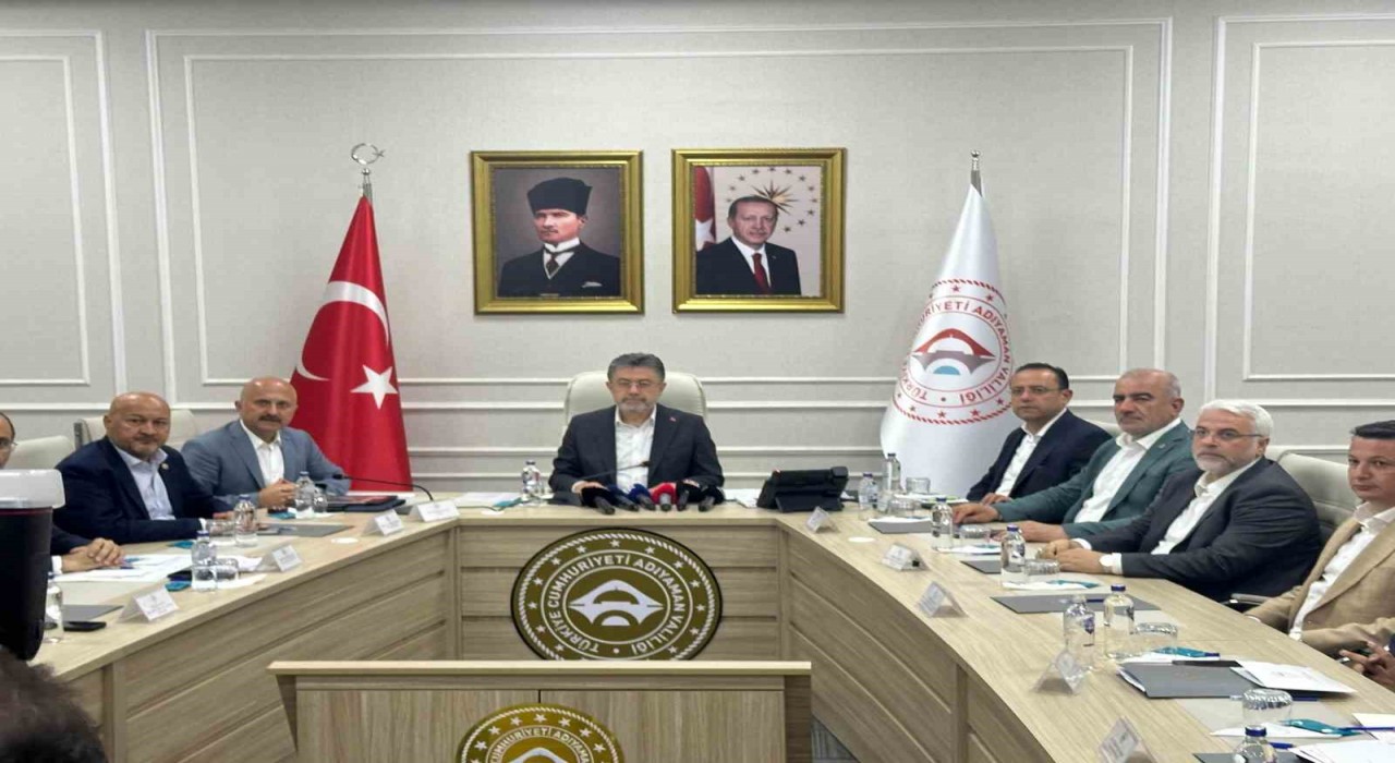 Bakan Yumaklı: Adıyaman, tarımda marka şehir olma yolunda güçlü adımlarla ilerliyor