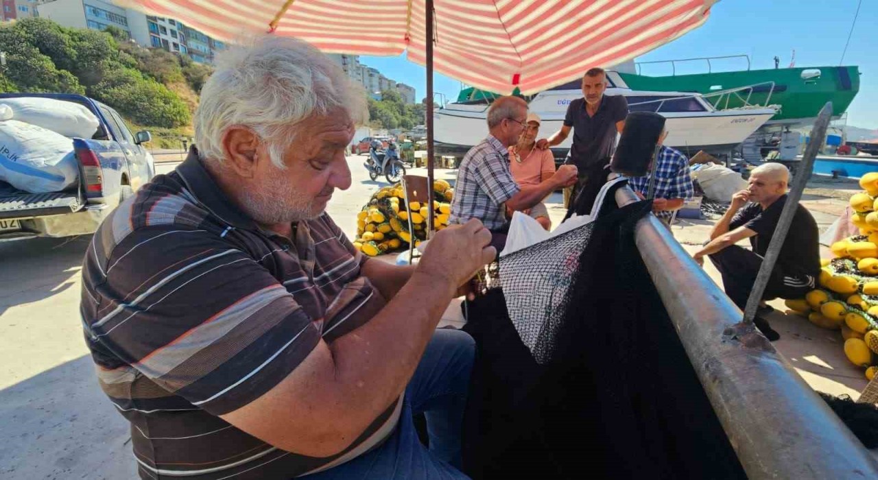 Balıkçılar Vira Bismillah demek için gün sayıyor