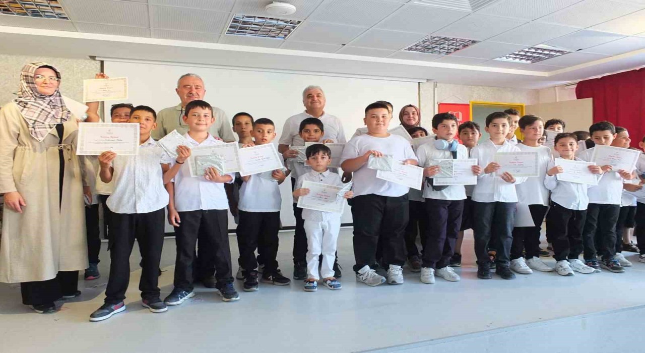 Balıkesirde 160 çocuk hatim sevinci yaşadı