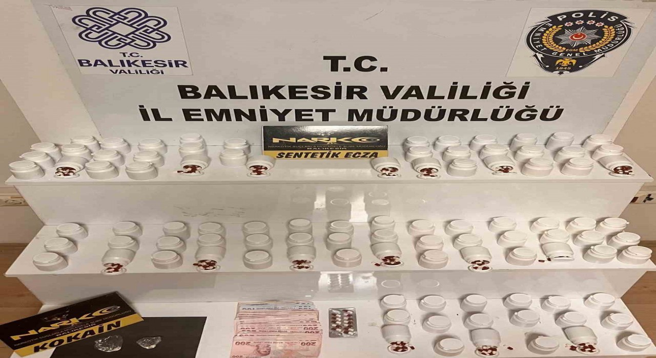 Balıkesirde polisten 3 şahsa uyuşturucu operasyonu