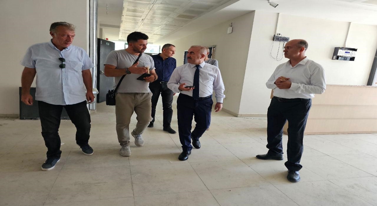 Balıkesirde yapımı devam eden okullara denetim