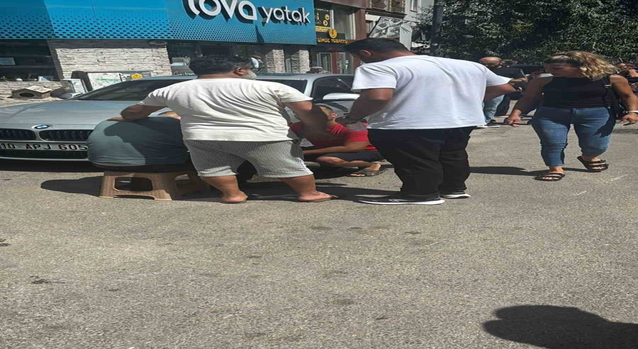 Bandırmada motosikletin çarptığı yaşlı kadın ağır yaralandı