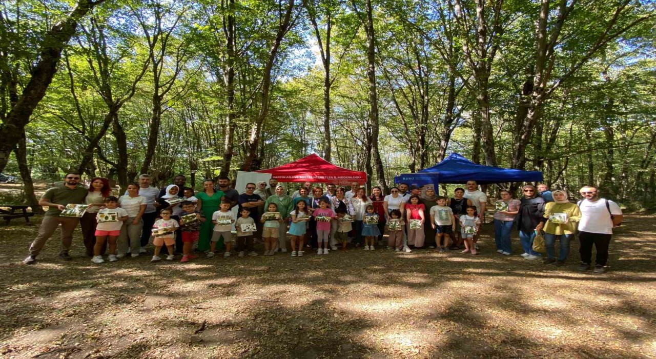 Bartında Aile Yılı temalı Ailemle Ormanda etkinliği