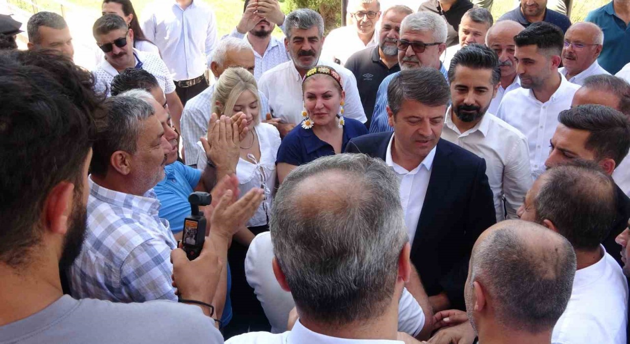 Başkan Abdurrahman Tutdere görevine döndü: Adıyaman Belediyesi halkın belediyesidir