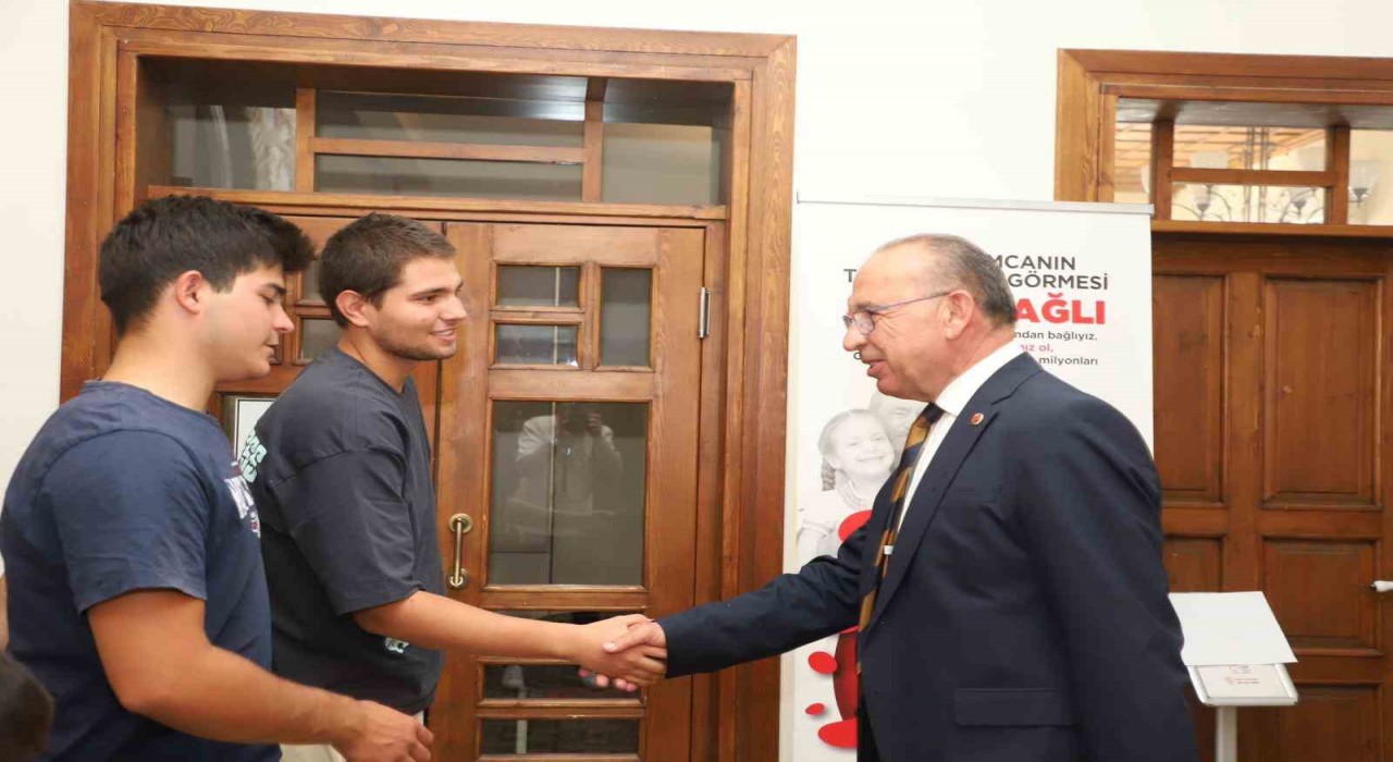Başkan Akından Üniversite Tercih Merkezine ziyaret