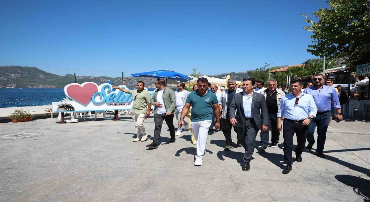 Başkan Aras Marmariste vatandaşlarla bir araya geldi