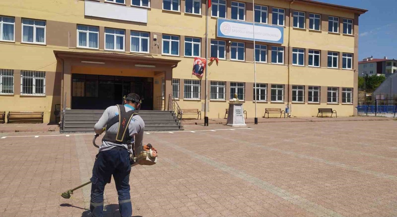 Başkan Özdoğan: Çocuklarımız yeni döneme tertemiz okullarda başlayacak