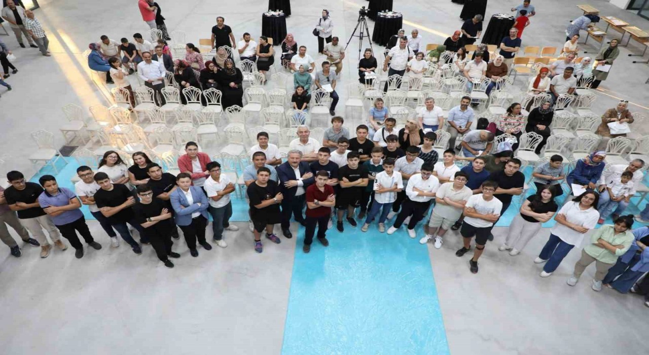 Başkan Palancıoğlu; Havacılık Lisesinin yeni öğrencileriyle tanıştı