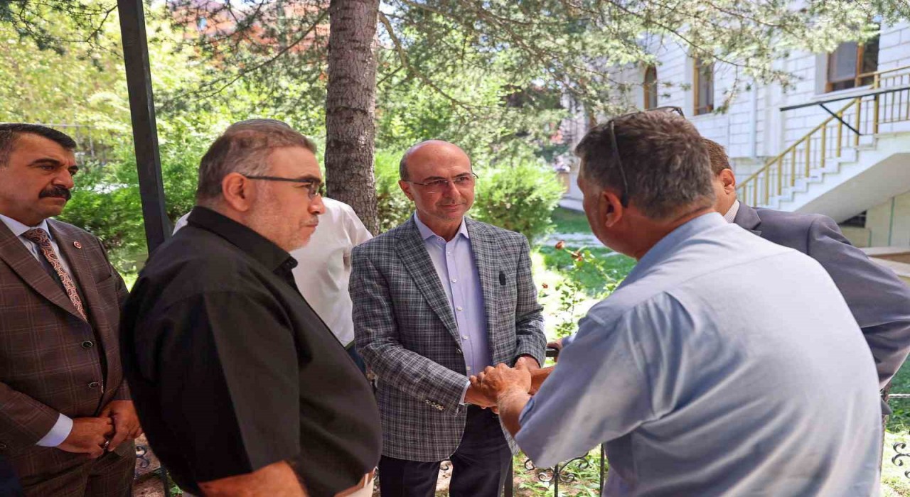 Başkan Pekyatırmacı: Vatandaşlarımızın görüşleri bizim en büyük rehberimiz