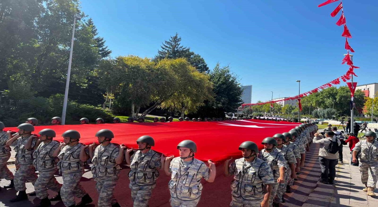 Başkentte 30 Ağustos Zafer Bayramı yürüyüşü