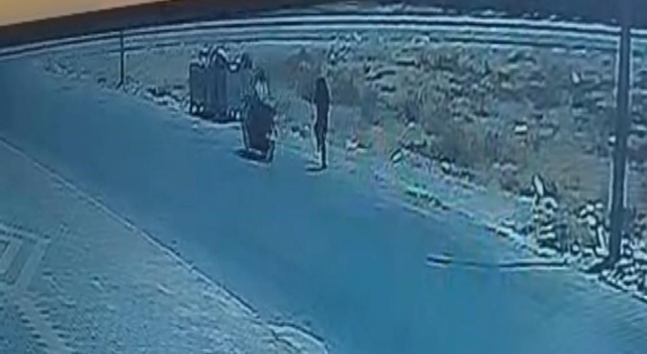 Batmanda çocuğa motosikletli saldırı kameraya yansıdı