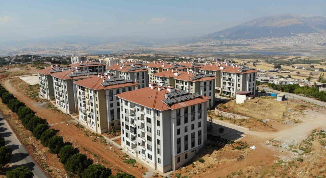 Bayraktarın vergi rekortmeni olması depremzedeleri sevindirdi