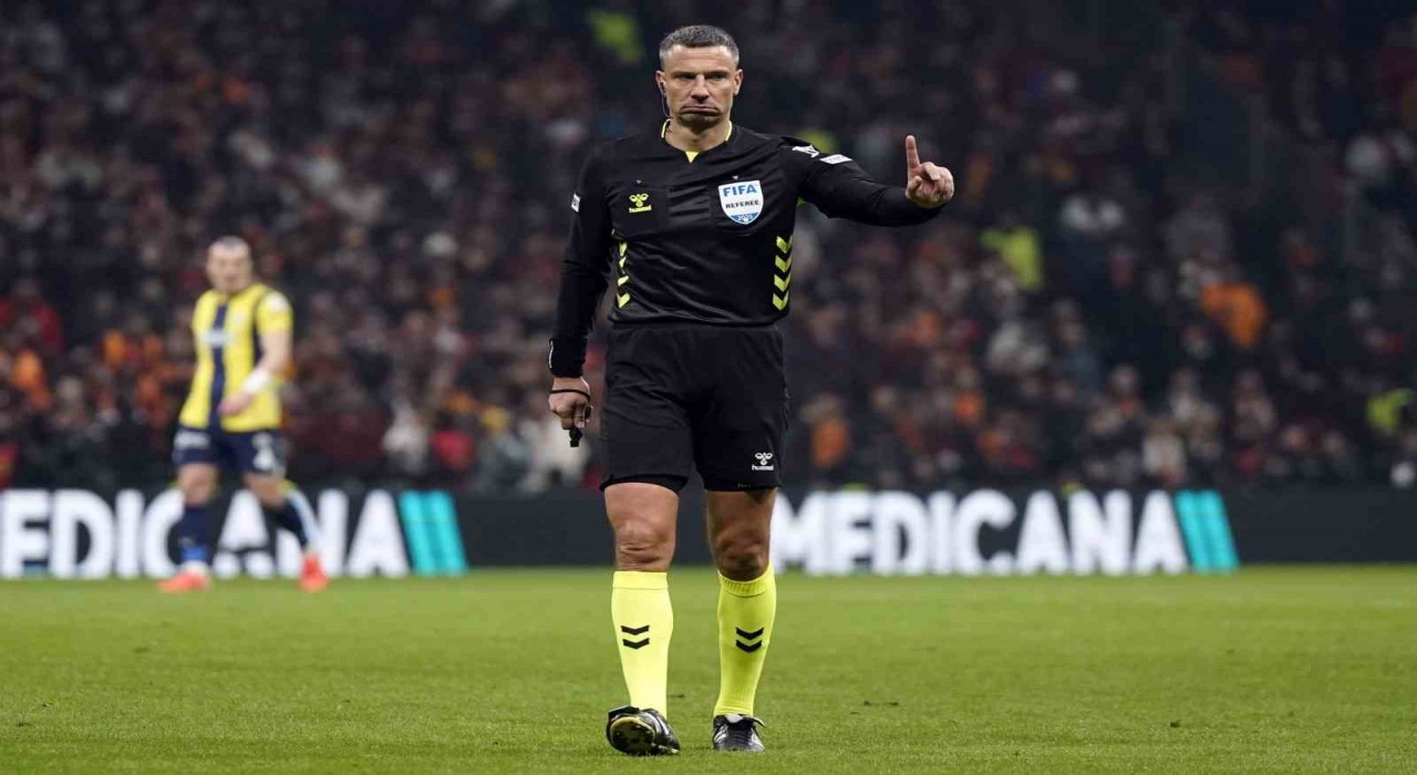 Benfica - Fenerbahçe maçını Vincic yönetecek