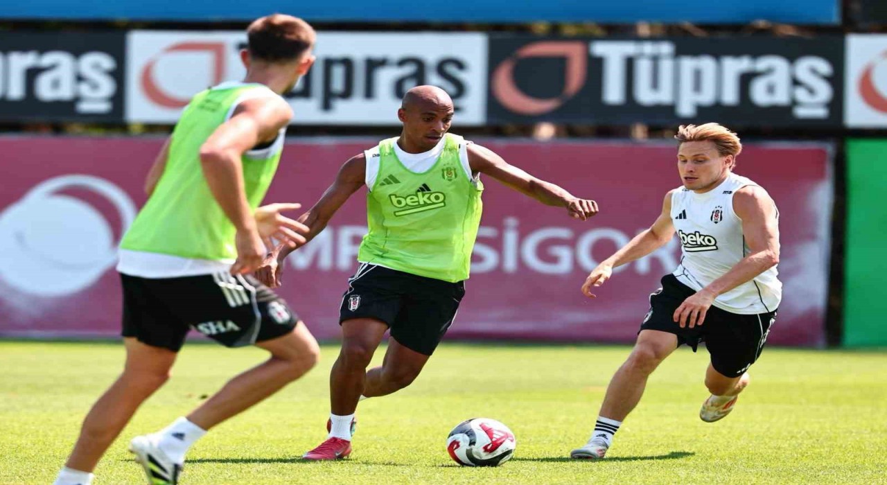 Beşiktaş, St. Patrick maçı hazırlıklarına devam etti