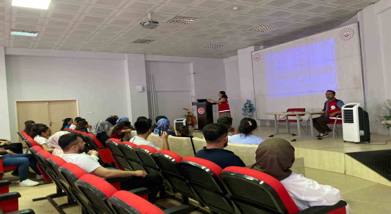 Besnide 16 çifte evlilik öncesi eğitim verildi
