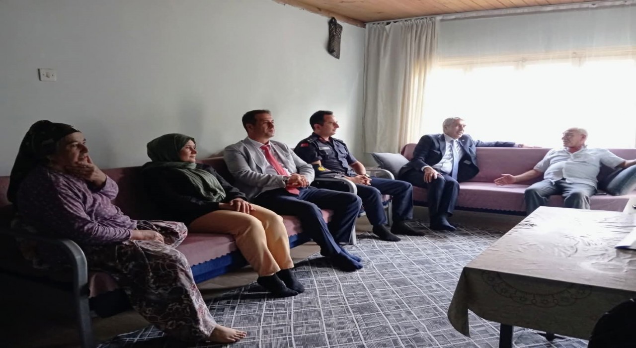 Beypazarı Kaymakamı Coşkundan şehit ailesine ziyaret