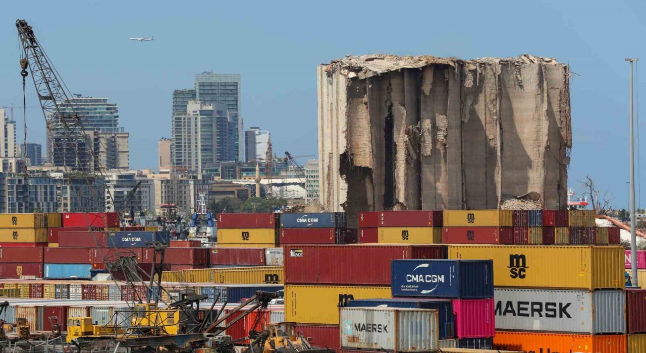 Beyrut Limanındaki patlamada hayatını kaybedenler anıldı