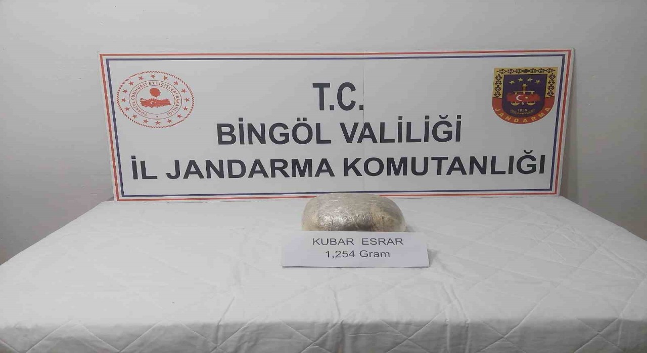 Bingölde 1 kilo esrar ele geçirildi