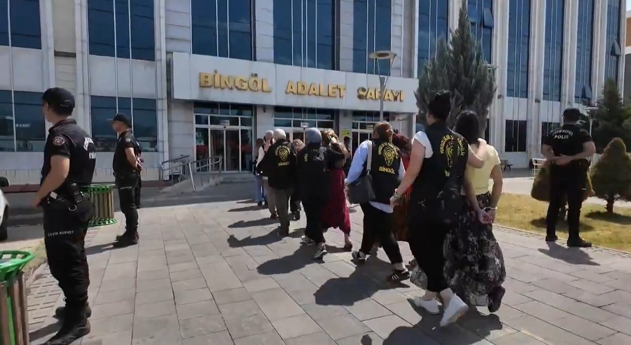 Bingölde hırsızlık operasyonu: 10 gözaltı