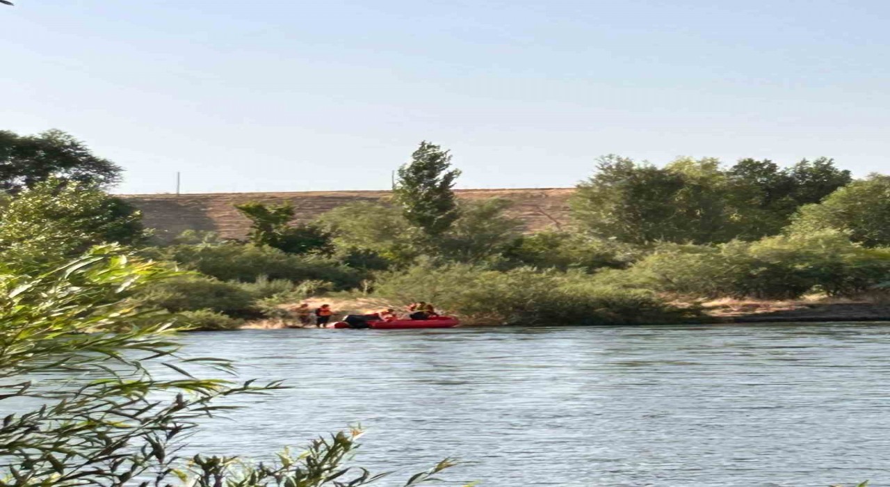 Bingölde mahsur kalan vatandaşları ekipler kurtardı