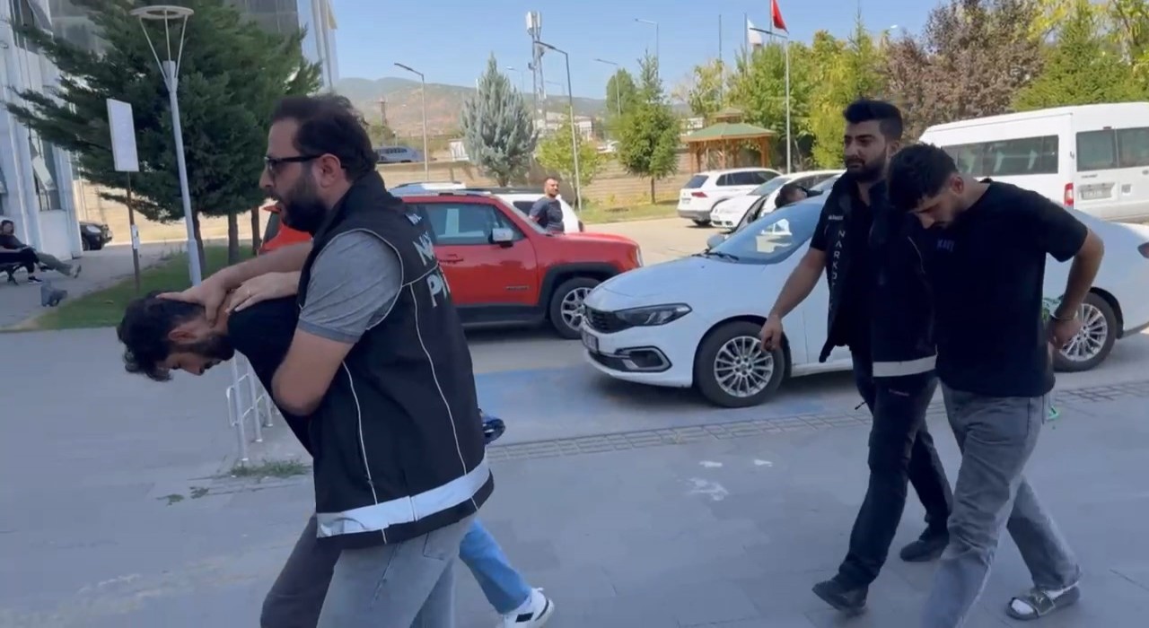 Bingölde uyuşturucu operasyonu: 2 tutuklama