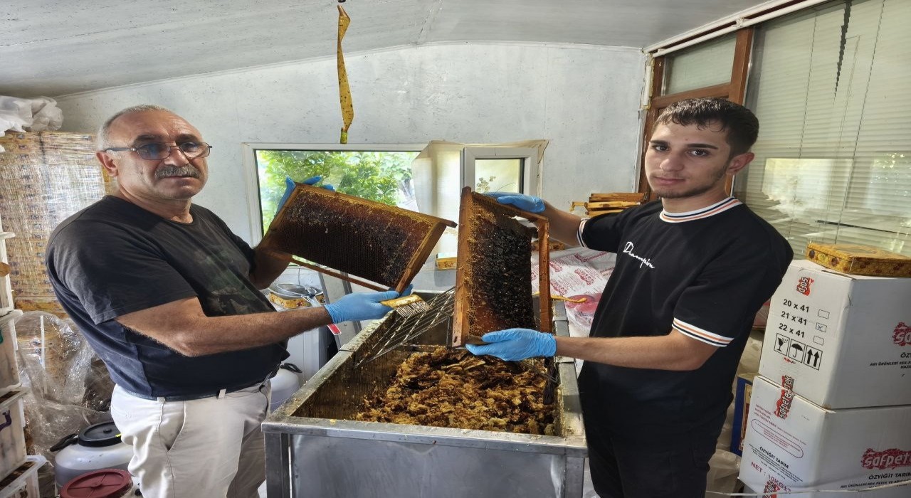 Bir yandan babasına yardım etti diğer yandan ders çalıştı, hayalindeki bölümü kazandı