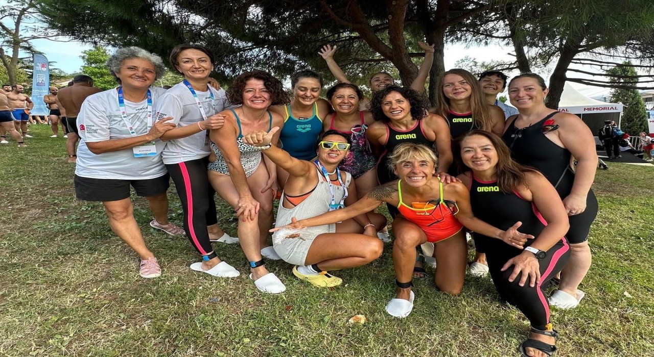 Boğaziçi Kıtalararası Yüzme Yarışında Datça ekibi başarıyla kulaç attı