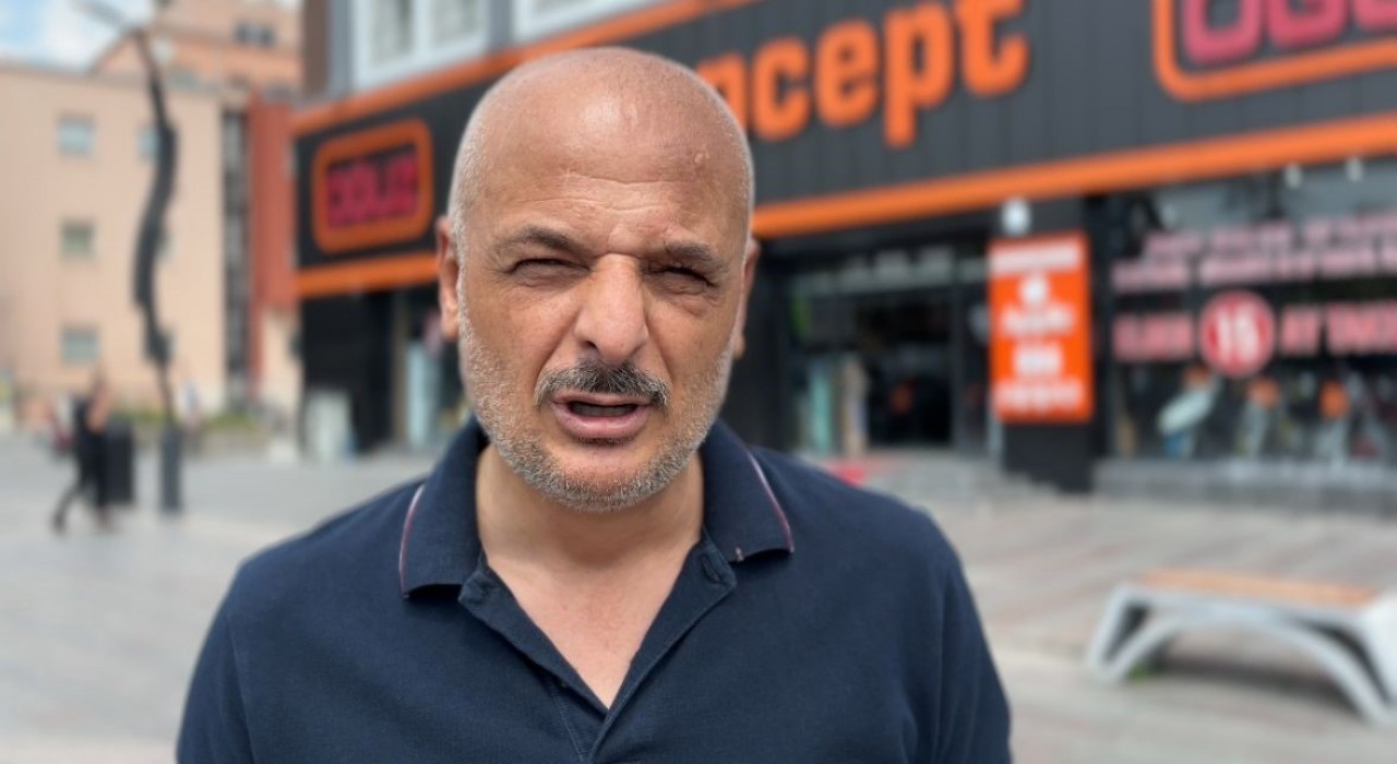 Boluda bir vatandaş peşin telefon satmayan işletmeye tepki gösterdi