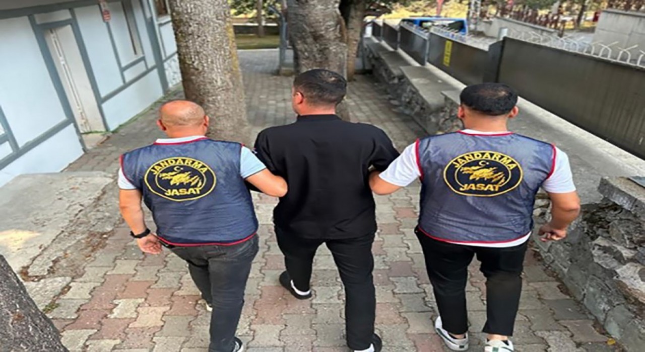 Boluda farklı suçlardan aranan 3 kişi tutuklandı