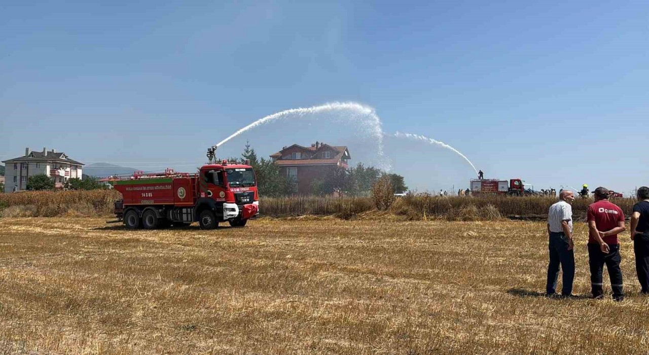 Boluda otluk alandaki yangın evlere sıçramadan söndürüldü