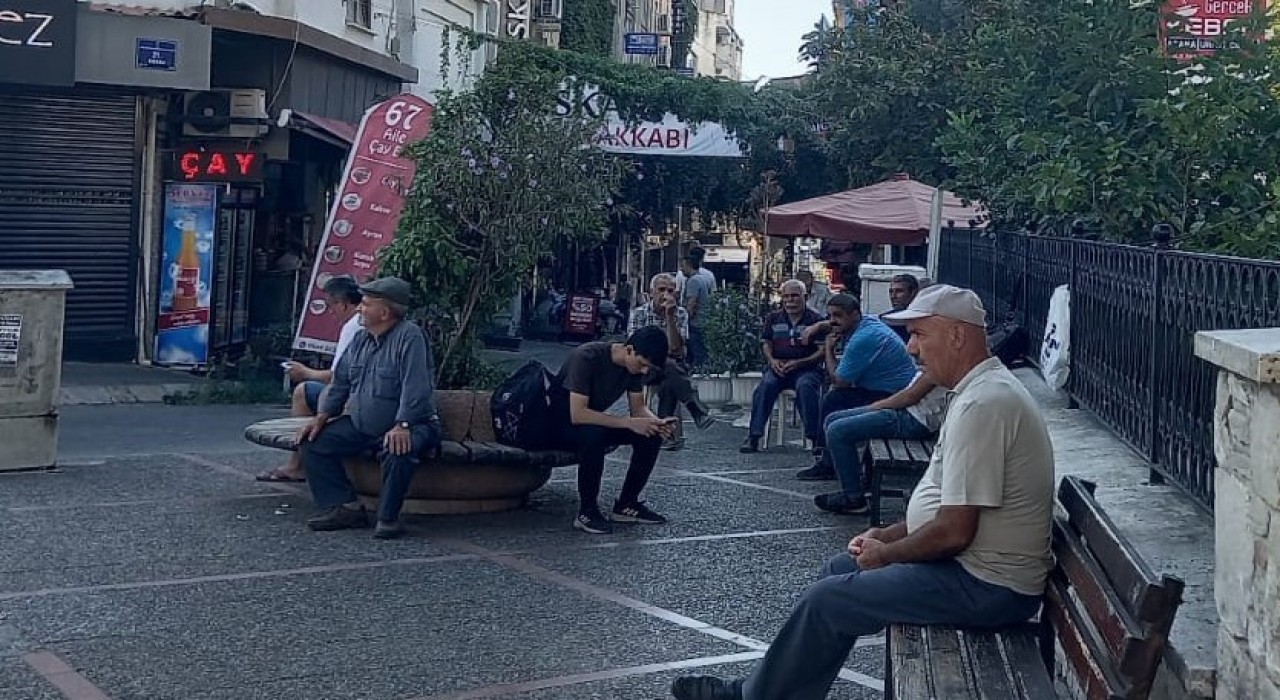 Bu durak boş oturanların değil çalışanların durağı