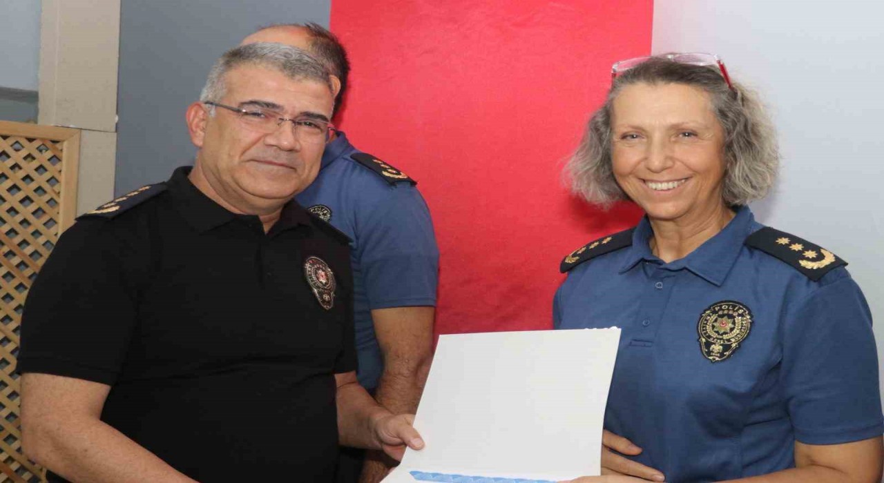 Burdurda 120 emniyet personeline başarı belgesi verildi