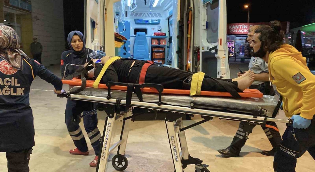 Bursada 3. kattan düşen genç kız ağır yaralandı