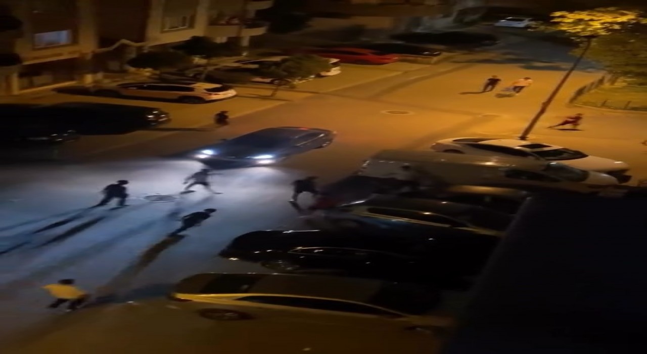 Bursada mahallenin gençleri bir birine girdi