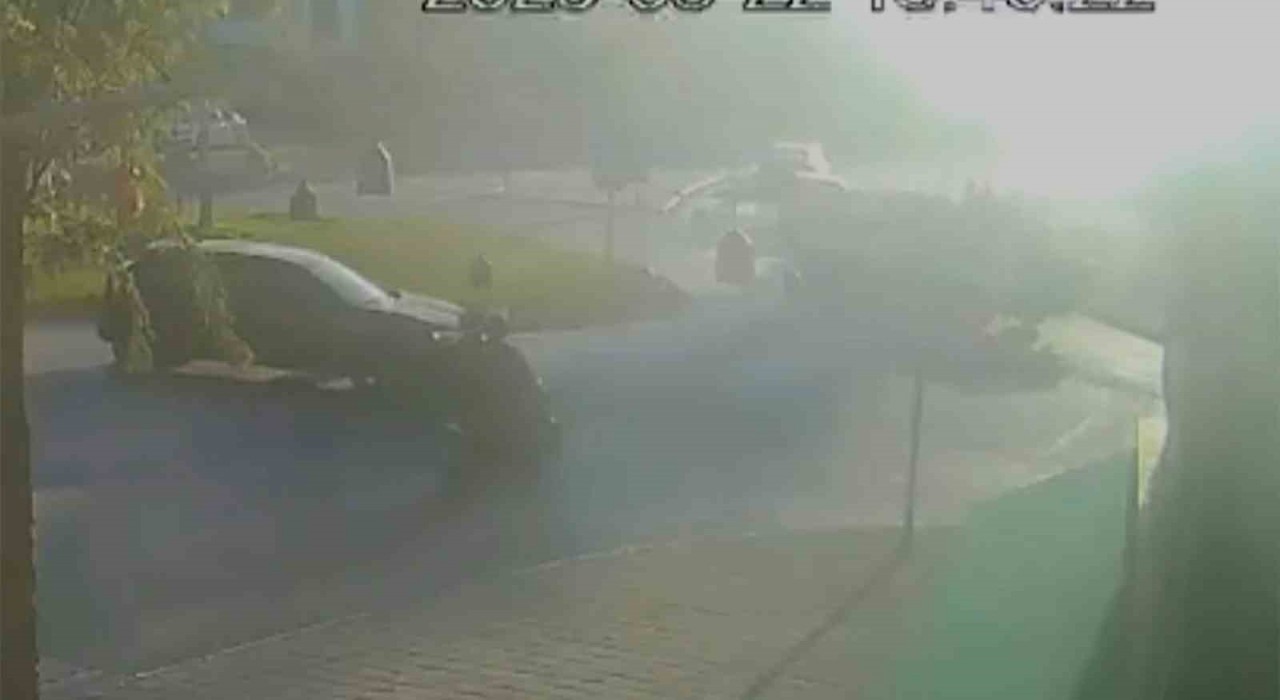 Bursada otomobil ile motosiklet çarpıştı: 1 yaralı