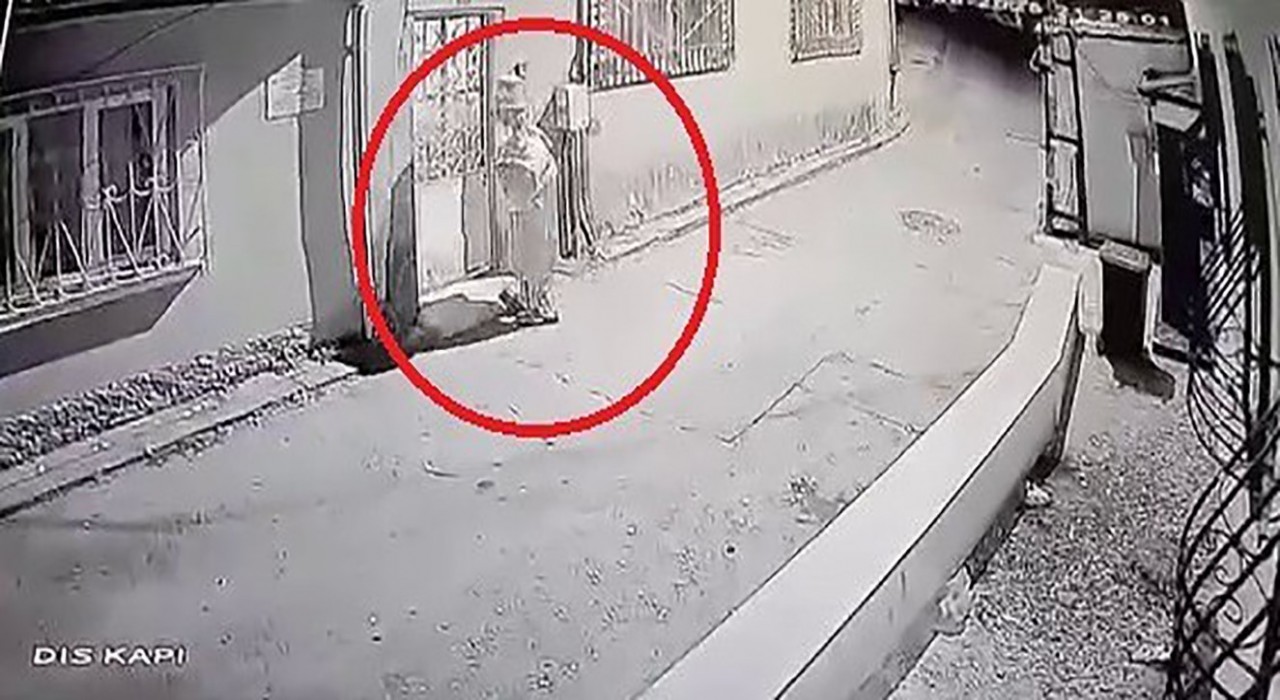 Bursada palyaço kıyafetli şahıs gözaltına alındı