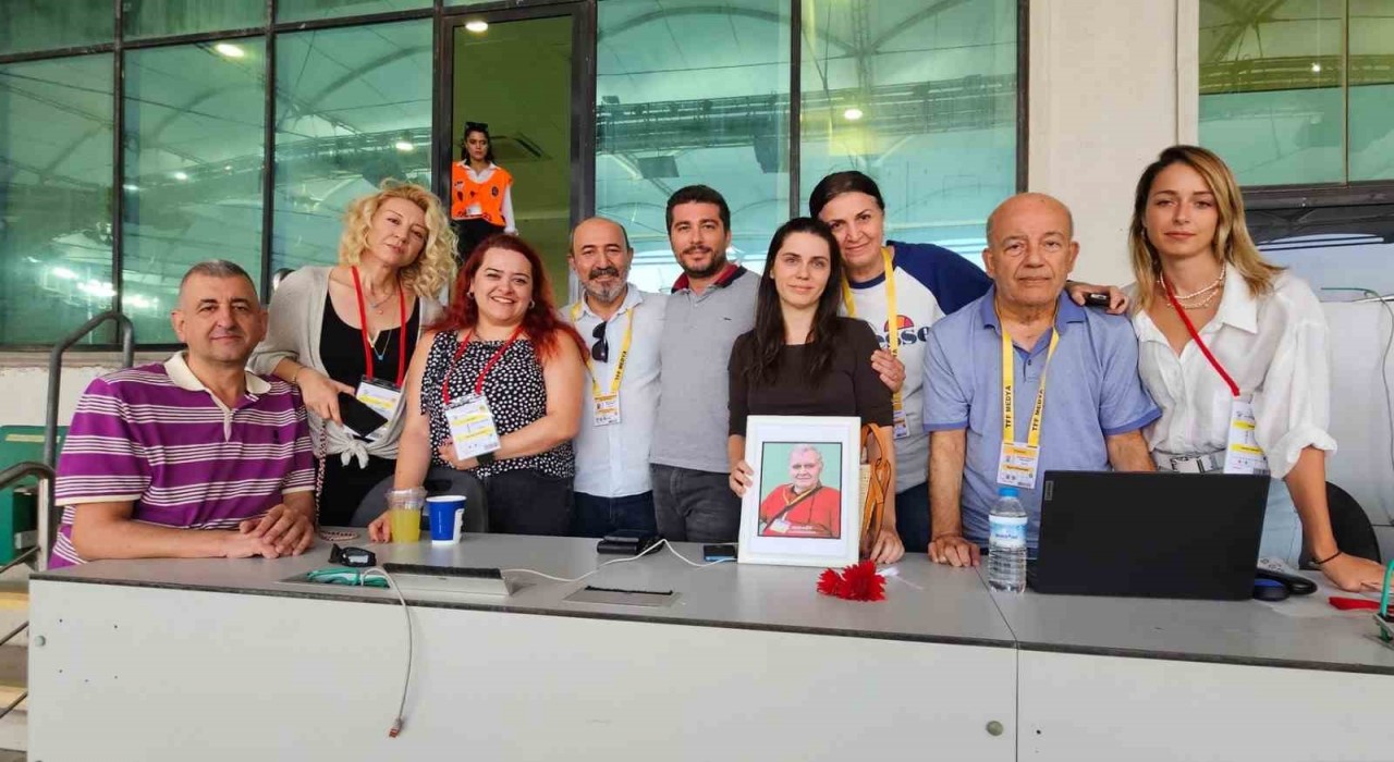 Bursaspor Eskişehirspor maçında Engin Aksöz unutulmadı