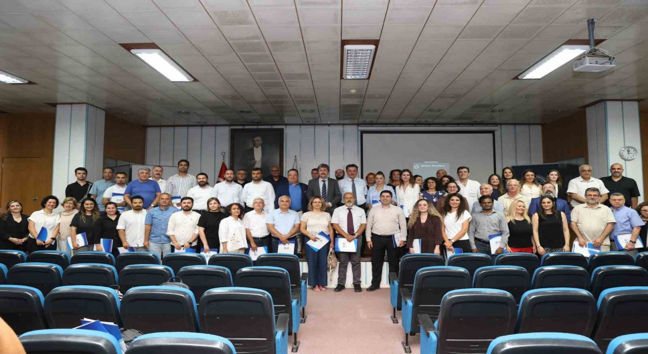 BUÜde başarılı akademisyenler ödüllendiriliyor