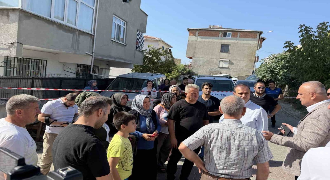 Büyükçekmecede boşaltılan binalarda inceleme devam ediyor