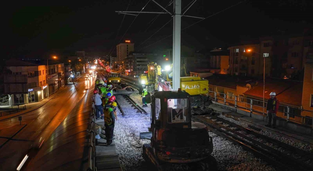Büyükşehirden raylarda konforlu ulaşım mesaisi