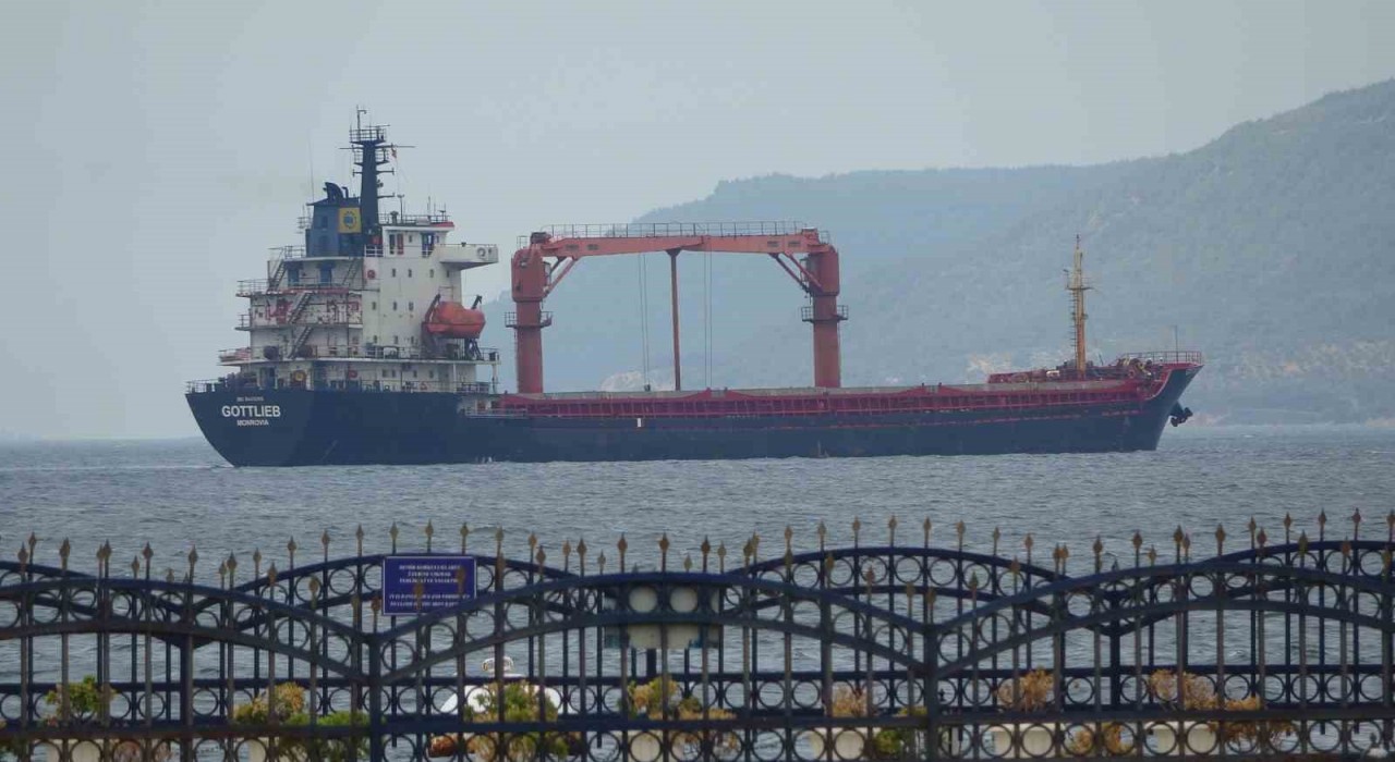 Çanakkale Boğazından geçen genel kargo gemisi X-Band radar arızası yaptı