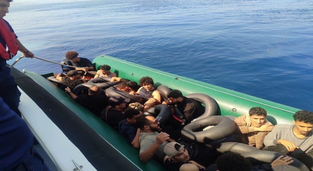 Çanakkalede 18 kaçak göçmen yakalandı