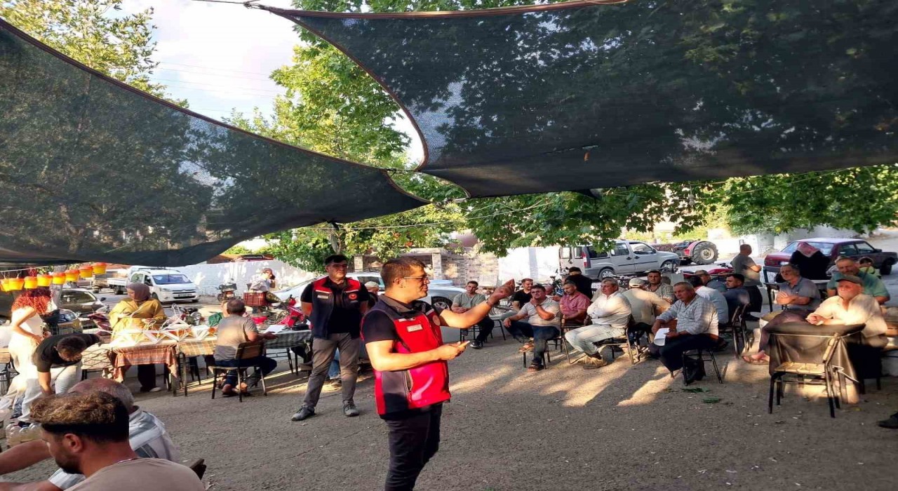 Çanakkalede Akdeniz meyve sineği ile biyoteknik mücadele eğitimleri sürüyor